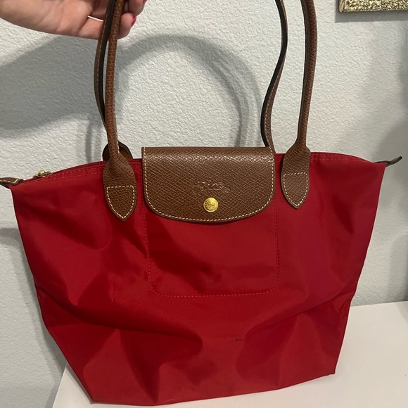 Longchamp Handbags - Longchamp Le Pliage Tote